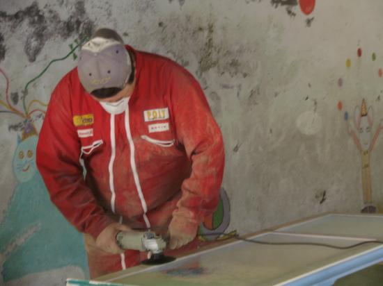 opération peinture avec les parents d'élèves